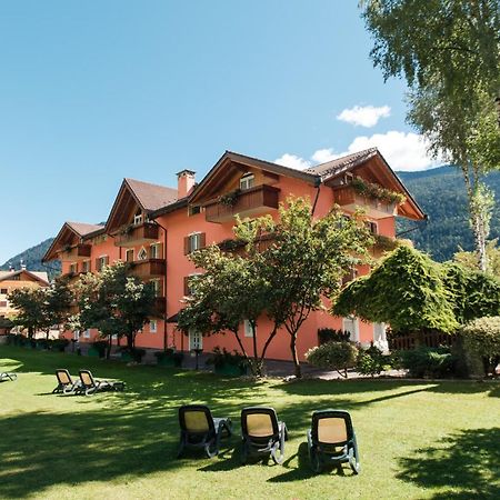 Residence Al Caminetto Molveno Buitenkant foto