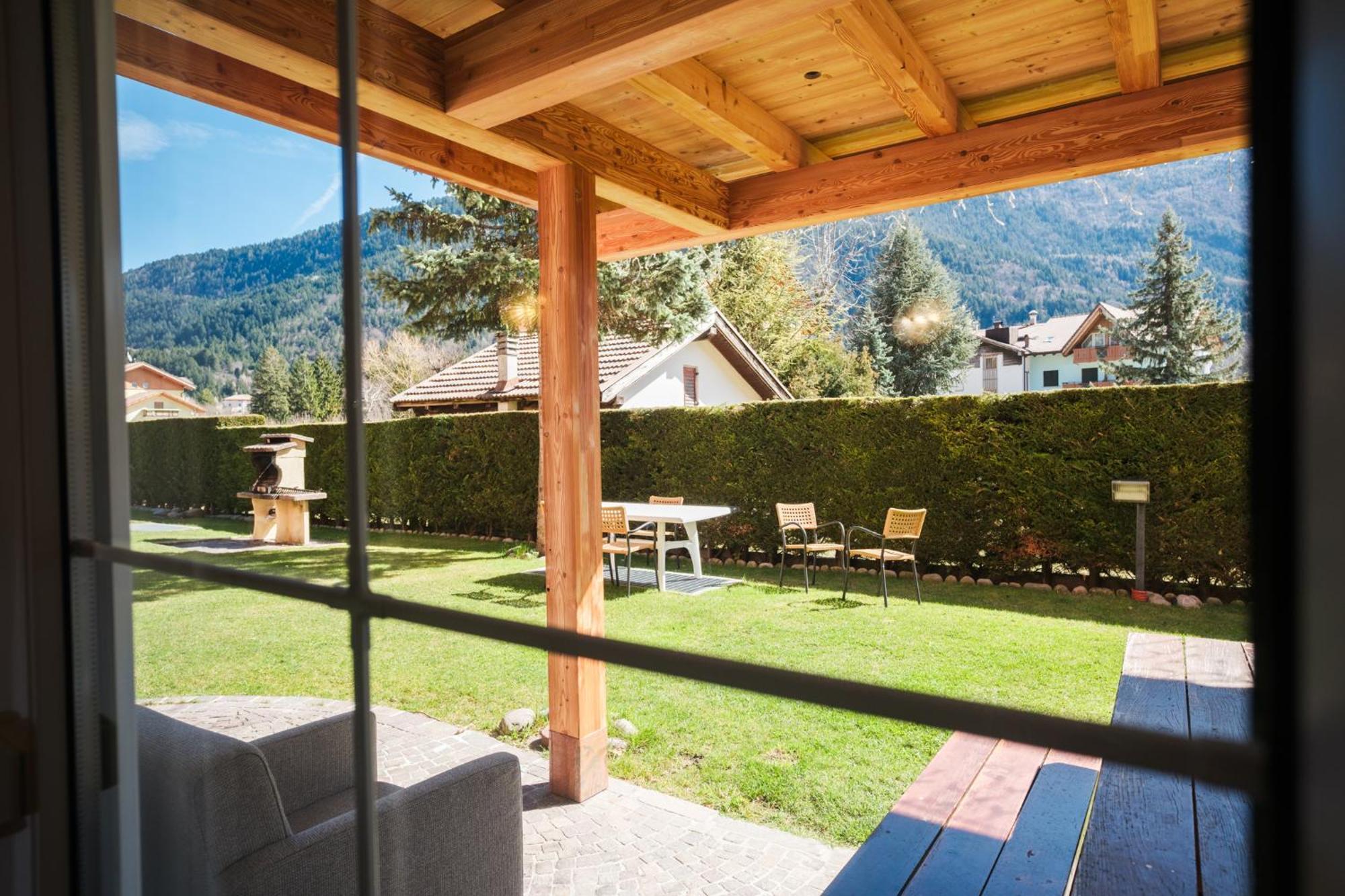 Residence Al Caminetto Molveno Buitenkant foto